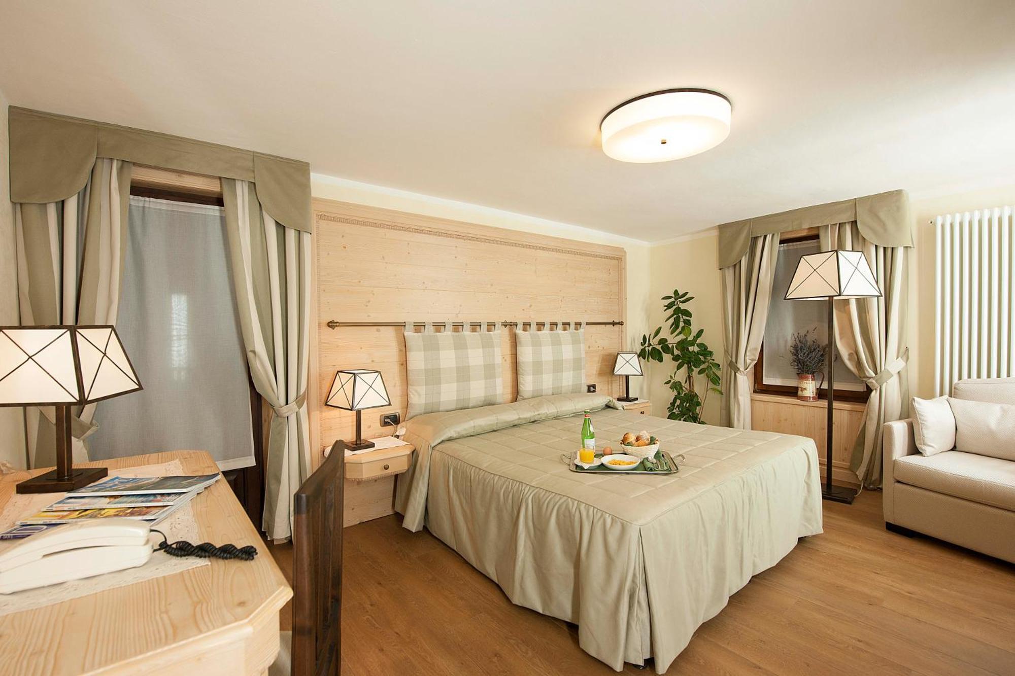 Hotel Edelweiss 3 Stelle Superior Брей-Червиния Экстерьер фото