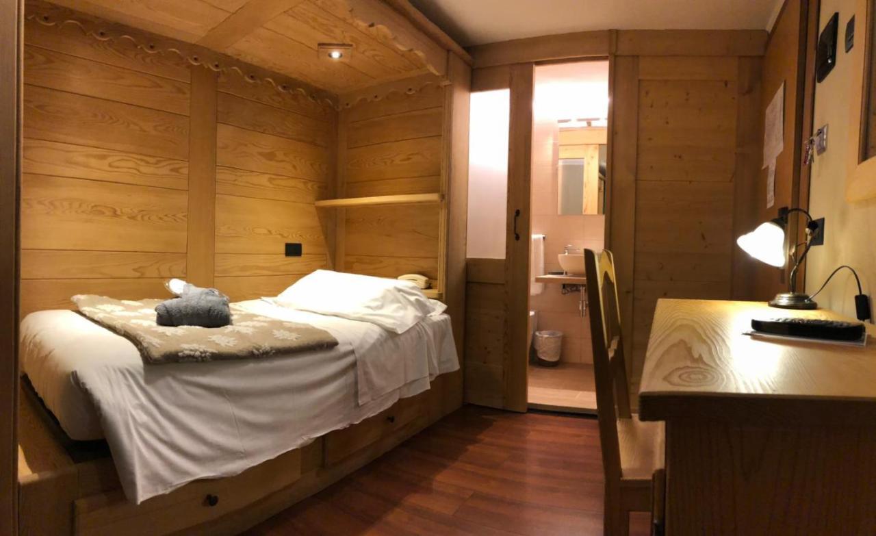 Hotel Edelweiss 3 Stelle Superior Брей-Червиния Экстерьер фото